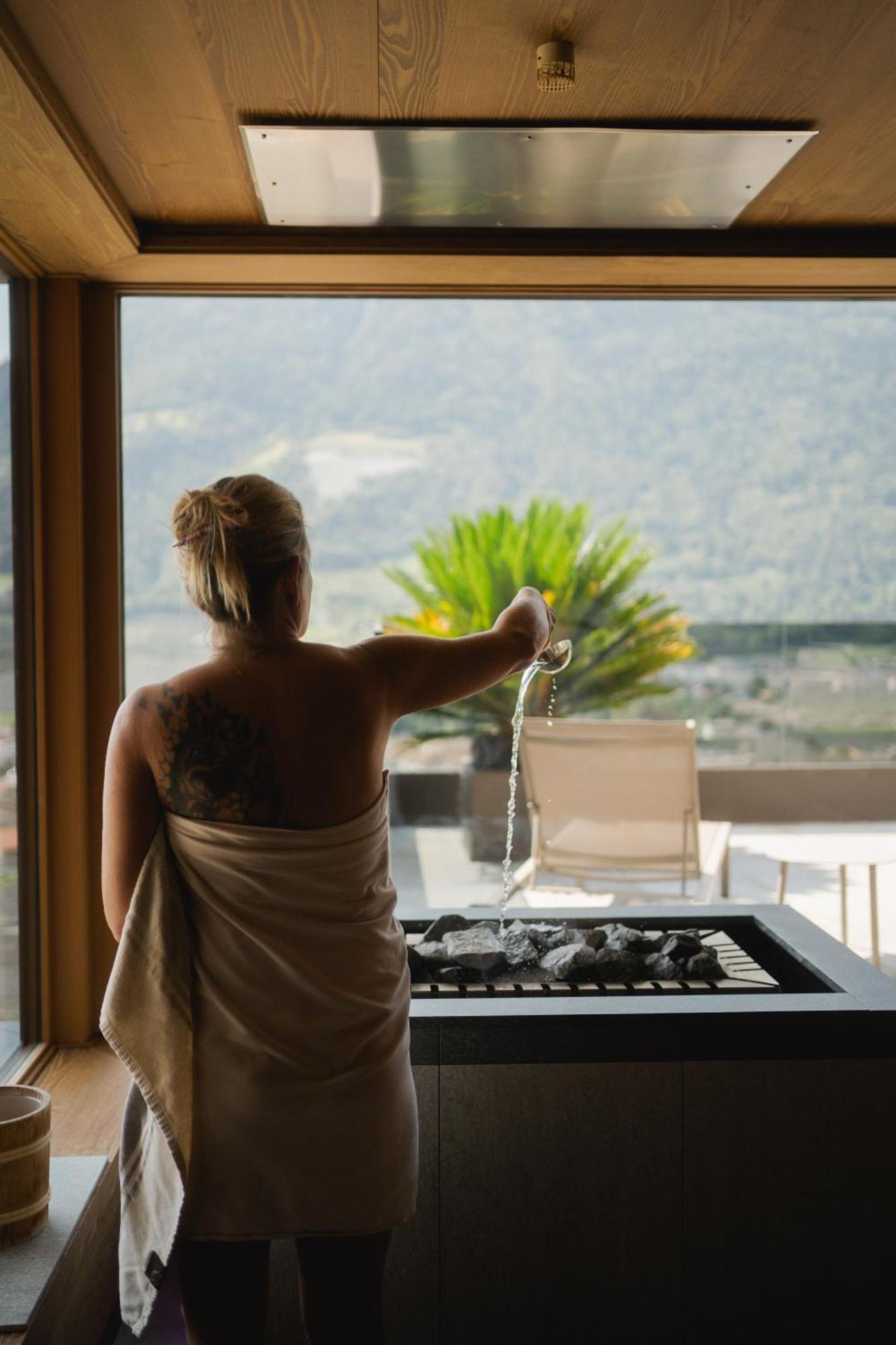Nutzhof - Mediterran Flair Hotel Lagundo Ngoại thất bức ảnh