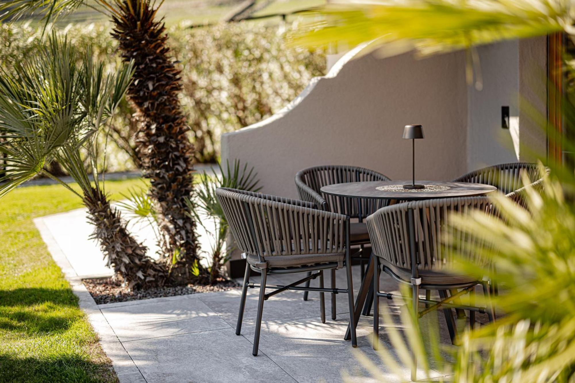 Nutzhof - Mediterran Flair Hotel Lagundo Ngoại thất bức ảnh